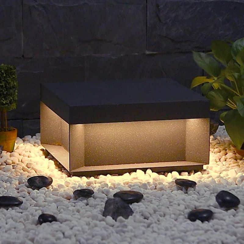 Black Box Vägglampa Med Soldesign